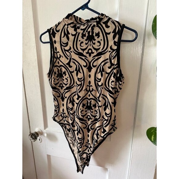 Women’s size x-large tan & black abstract bodysuit - Picture 2 of 9
